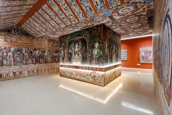 敦煌文化艺术公益展开幕莫高窟经典一次看齐